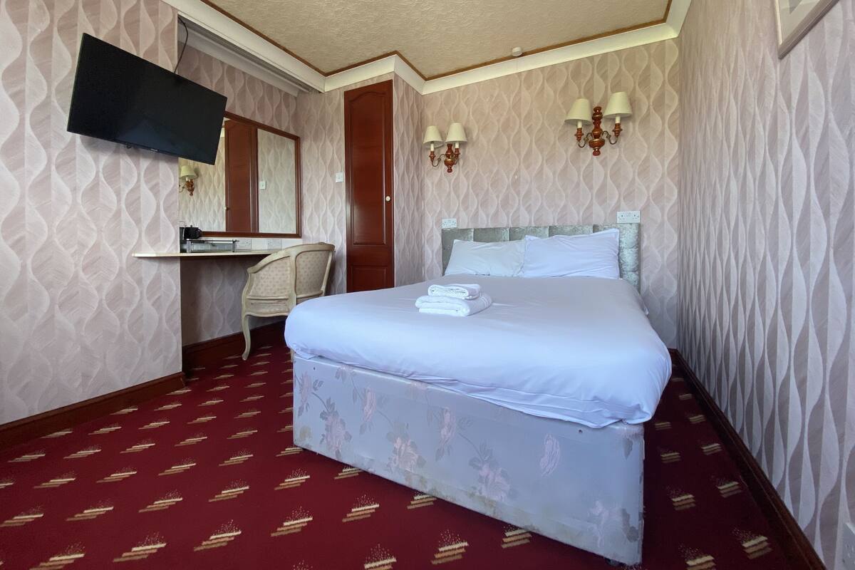 Economy Single Room