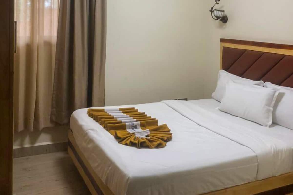 Espacio para trabajar con laptop y wifi gratis