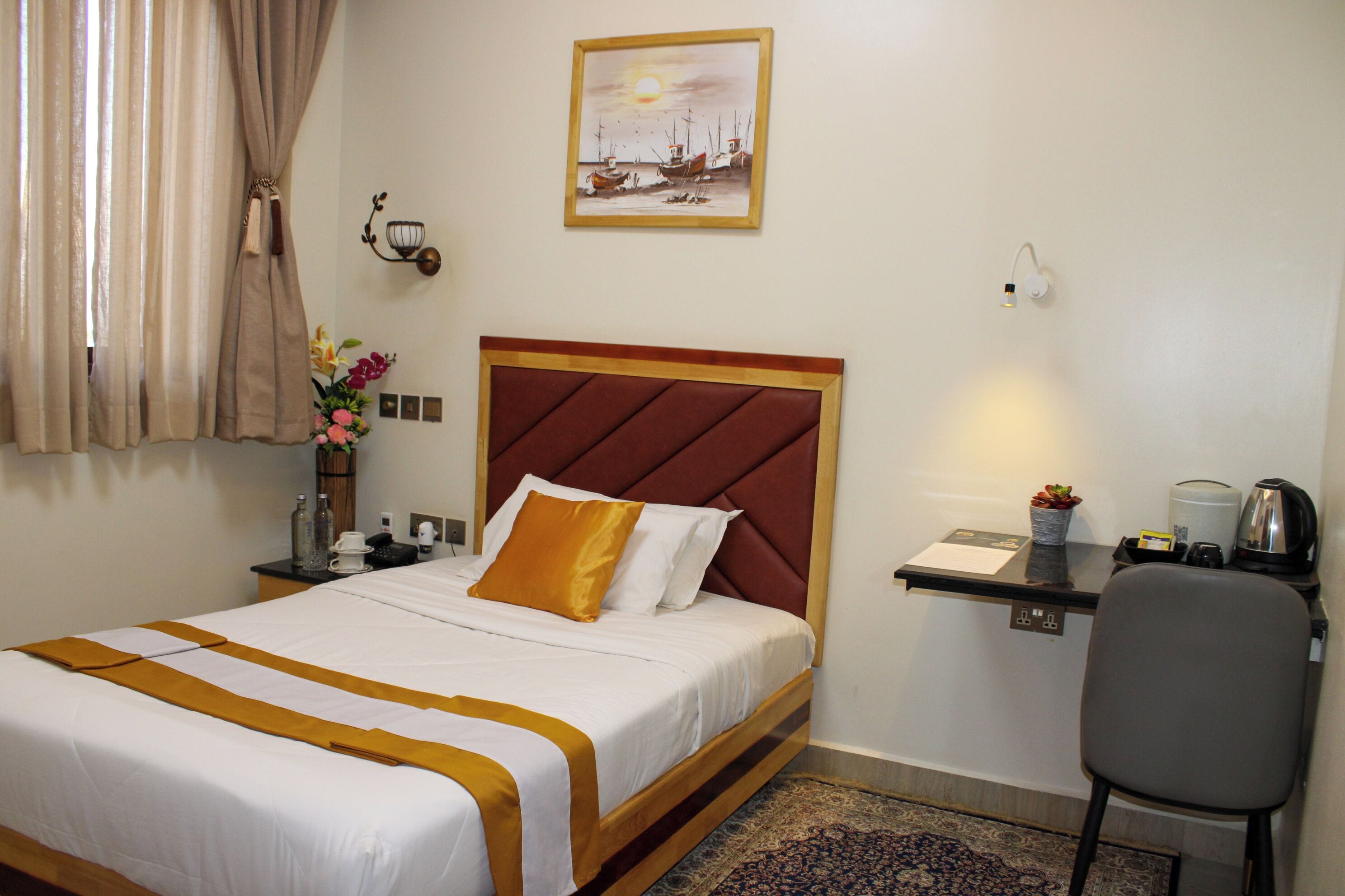 Deluxe-Einzelzimmer | Laptopgeeigneter Arbeitsplatz, kostenloses WLAN