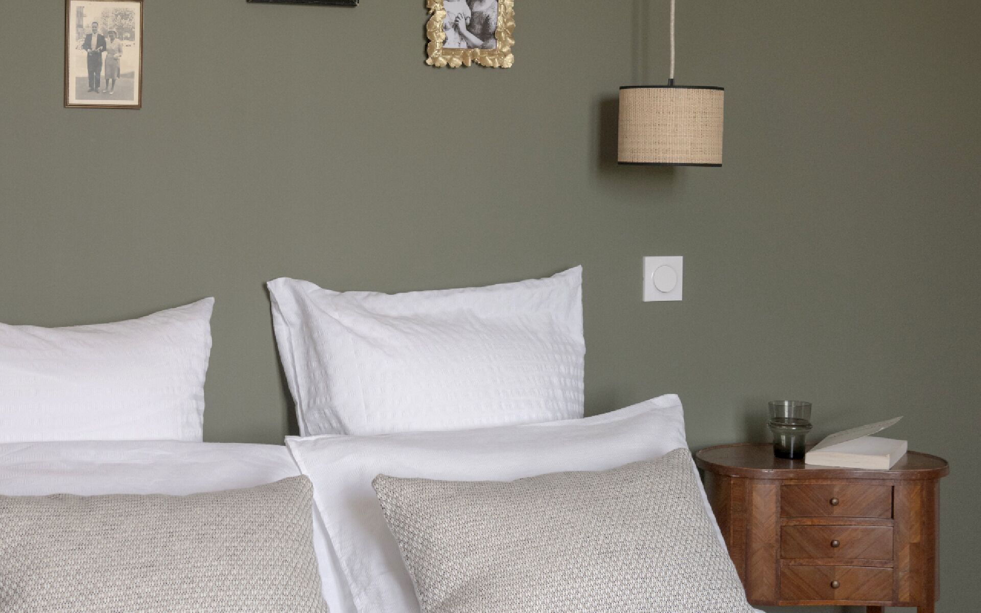 1 chambre, bureau, fer et planche à repasser, Wi-Fi gratuit