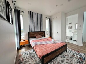 4 bedrooms, free WiFi, bed sheets