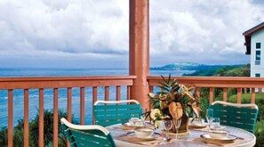 Outdoor dining - Shearwater Resort - Princeville, Kauai, Hawaii - 2 Bedroom Deluxe Suite (Princeville)