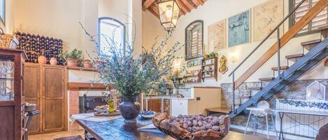 Villa | Eigene Küche | Großer Kühlschrank, Mikrowelle, Ofen, Herdplatte