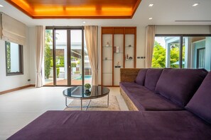 Smart TV, fireplace - Villa Autjima Krabi/ 3BRD (Tambon Ao Nang)