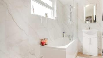 Standard House, 3 Bedrooms | Building design