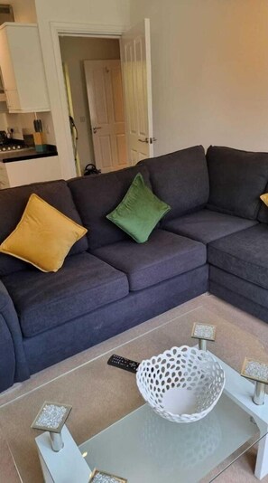 Lounge - No7 (Mansfield)