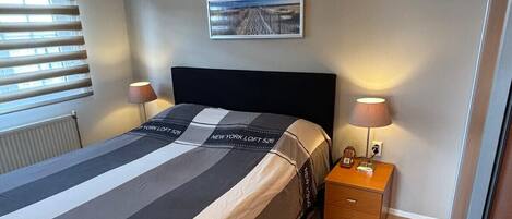 2 bedrooms