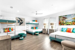 8 chambres, fer et planche à repasser, accès au Wi-Fi (inclus)