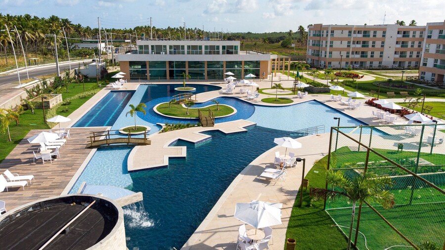 Flats no Muro Alto Condomínio Club