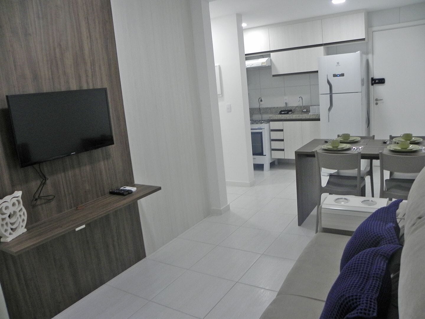 Family Apartment | Living area | 40-inch TV with digital channels