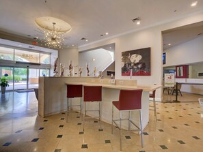 Lobby - Premium Universal Studios King Bed Resort Suite, Pool, Gym, Free Parking 507S (Orlando)