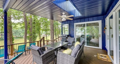 Lakefront Hot Springs Vacation Rental w/ Dock!