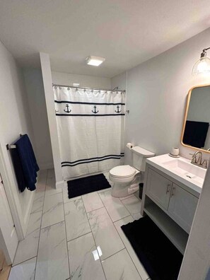 Hair dryer - Pond front Home close to Yarmouth & Dennis Beaches (Yarmouth)