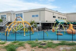 Children’s area - Amazing Ocean Views! (Carolina Beach)