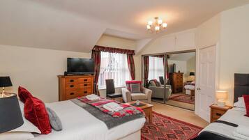 5 bedrooms, individually decorated, individually furnished, free WiFi