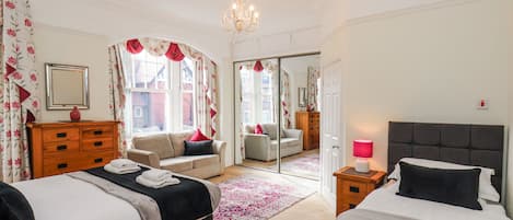 5 bedrooms, individually decorated, individually furnished, free WiFi