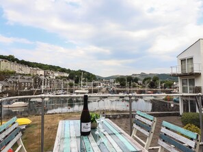Property grounds - Moelwyn 57D South Snowdon Wharf (Porthmadog)