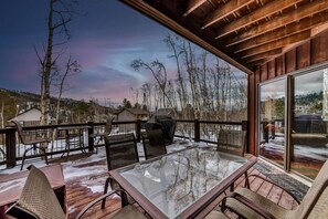 Outdoor dining - The Last Chance Getaway - Terry Peak Area (Lead)