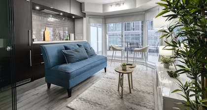 Yorkville Modern 1 Bedroom Suite Toronto