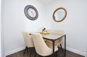 Luxury Condo | Dining room