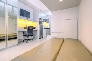 Deluxe Apartment | Living area - Elegant And Homey Studio Apartment Transpark Juanda Bekasi Timur (Bekasi)
