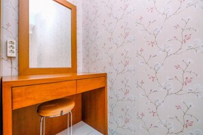 Interior - Comfortable and Tidy 2BR Lagoon Bekasi Town Square Apartment (Bekasi)