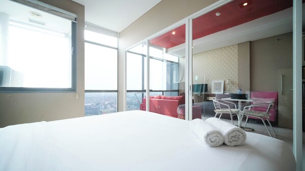 Interior - Spacious And Comfy 1Br Apartment Connected To Mall At Aryaduta Residence (Surabaya)