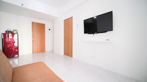 Deluxe Apartment | Living area