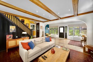 Smart-TV, Stereoanlage