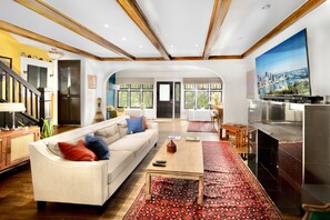 Smart-TV, Stereoanlage