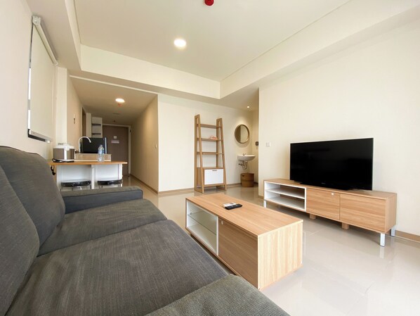 Living area - Modern And Homey 2Br At Meikarta Apartment (Cikarang)