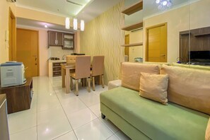 Deluxe Apartment | Living area
