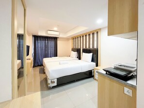 Deluxe Apartment | Minibar, free WiFi - Comfortable And Tidy Studio De Prima Apartment (Medan)