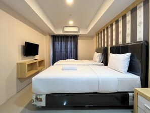 Minibar, free WiFi - Comfortable And Tidy Studio De Prima Apartment (Medan)