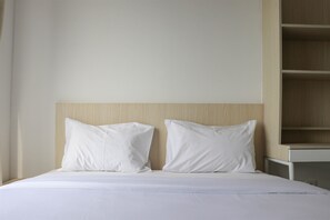 2 bedrooms, free WiFi - Restful And Cozy 2Br Tokyo Riverside Pik 2 Apartment (Teluknaga)
