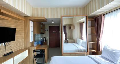 Cozy Stay Studio At Tamansari Mahogany Karawang Apartment