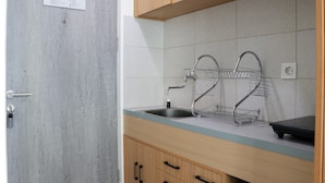 Deluxe-Apartment | Eigene Küche | Großer Kühlschrank, Mikrowelle, Herdplatte, Reiskocher