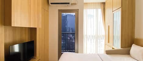 Deluxe Apartment | Minibar, free WiFi