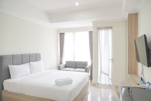 Free WiFi - Comfort Stay Studio At Menteng Park Apartment (Jakarta)
