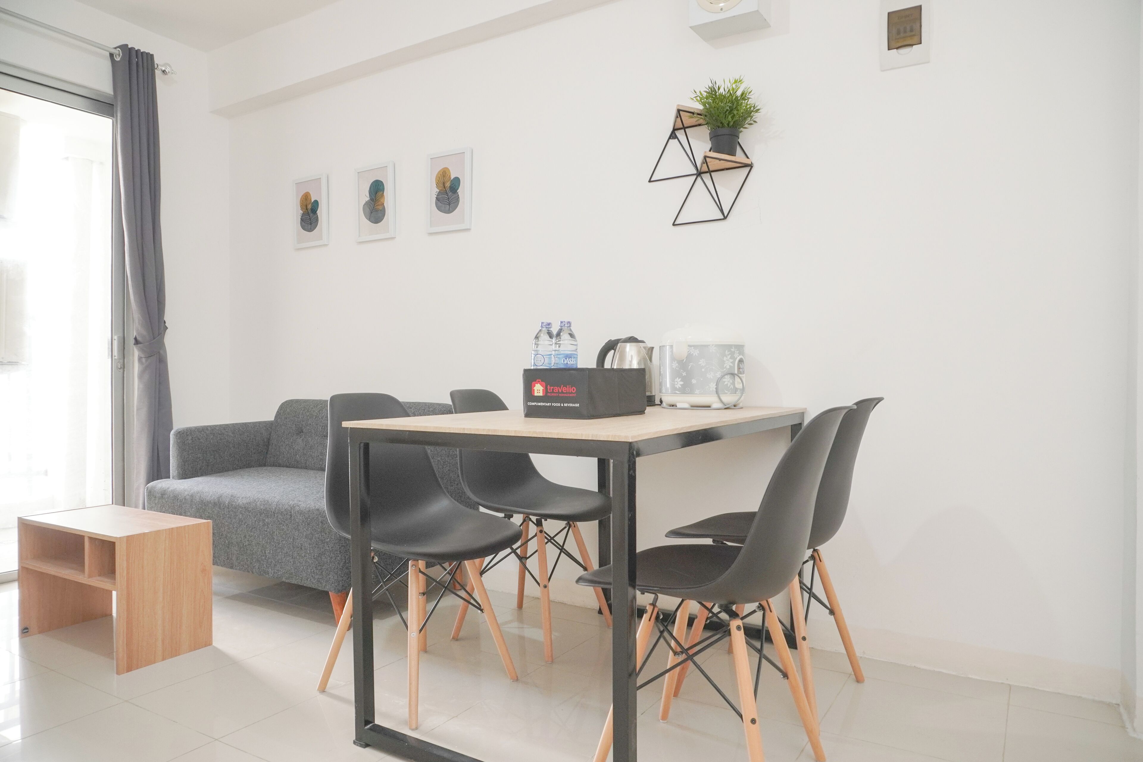 Deluxe Apartment | Living area