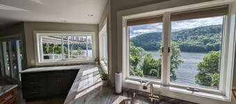 Candlewood Lake - Family Getaway with direct lake access. 3775 sqft home.