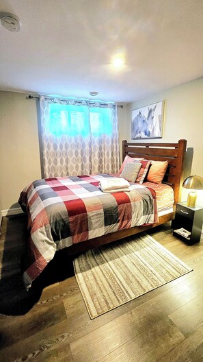 2 bedrooms, WiFi (free), bed sheets