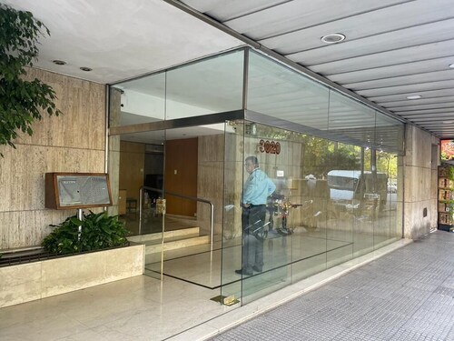 Stylish 3 BR Family Apt in Palermo