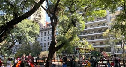 Stylish 3 BR Family Apt in Palermo