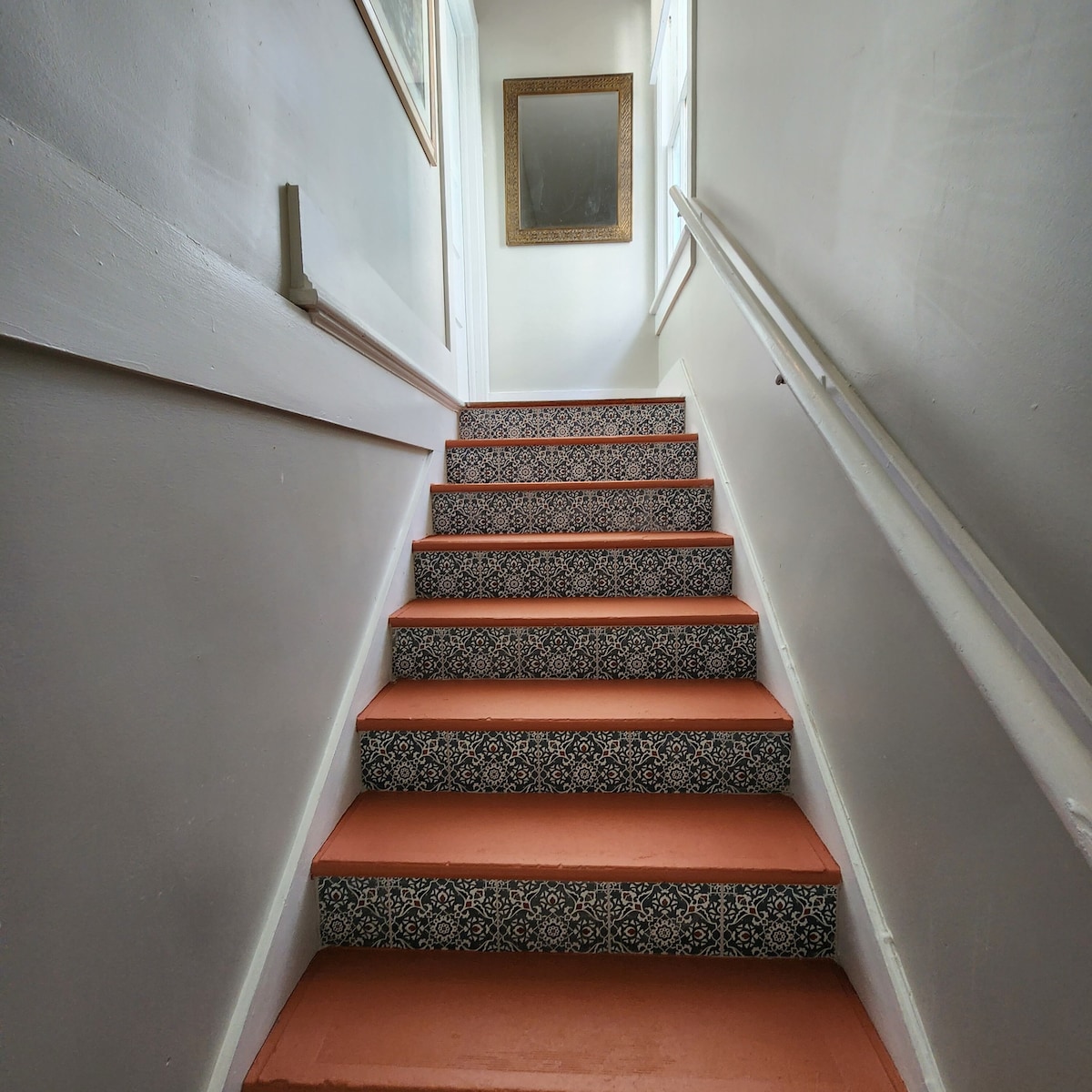 Photo 26 of Lofty Treetop Apt. 2bd/1.5ba pet friendly. Close to everything.