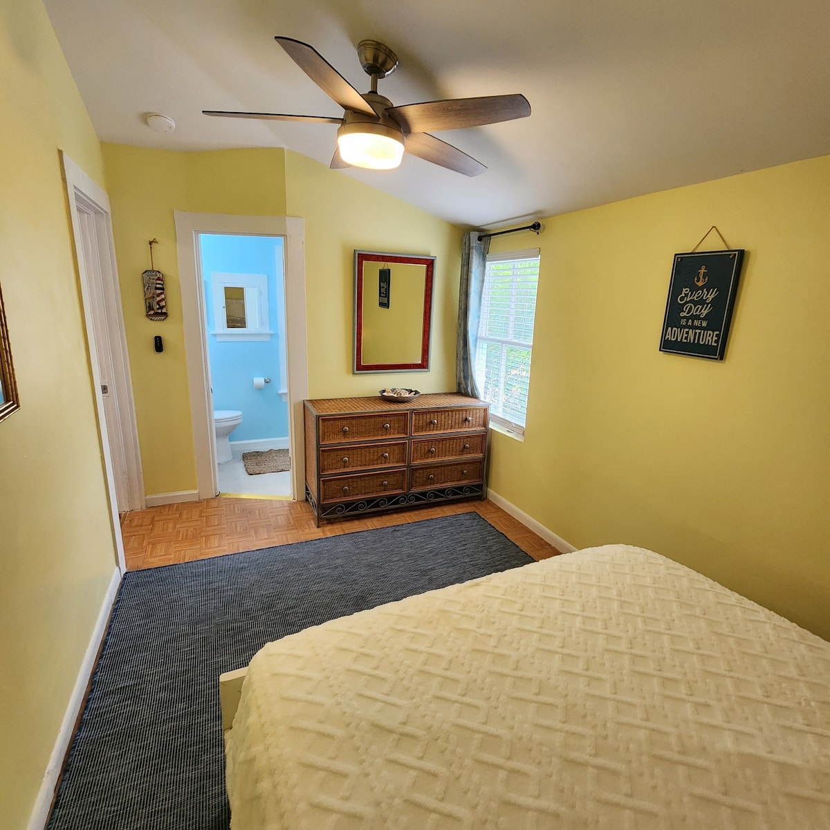 Photo 12 of Lofty Treetop Apt. 2bd/1.5ba pet friendly. Close to everything.