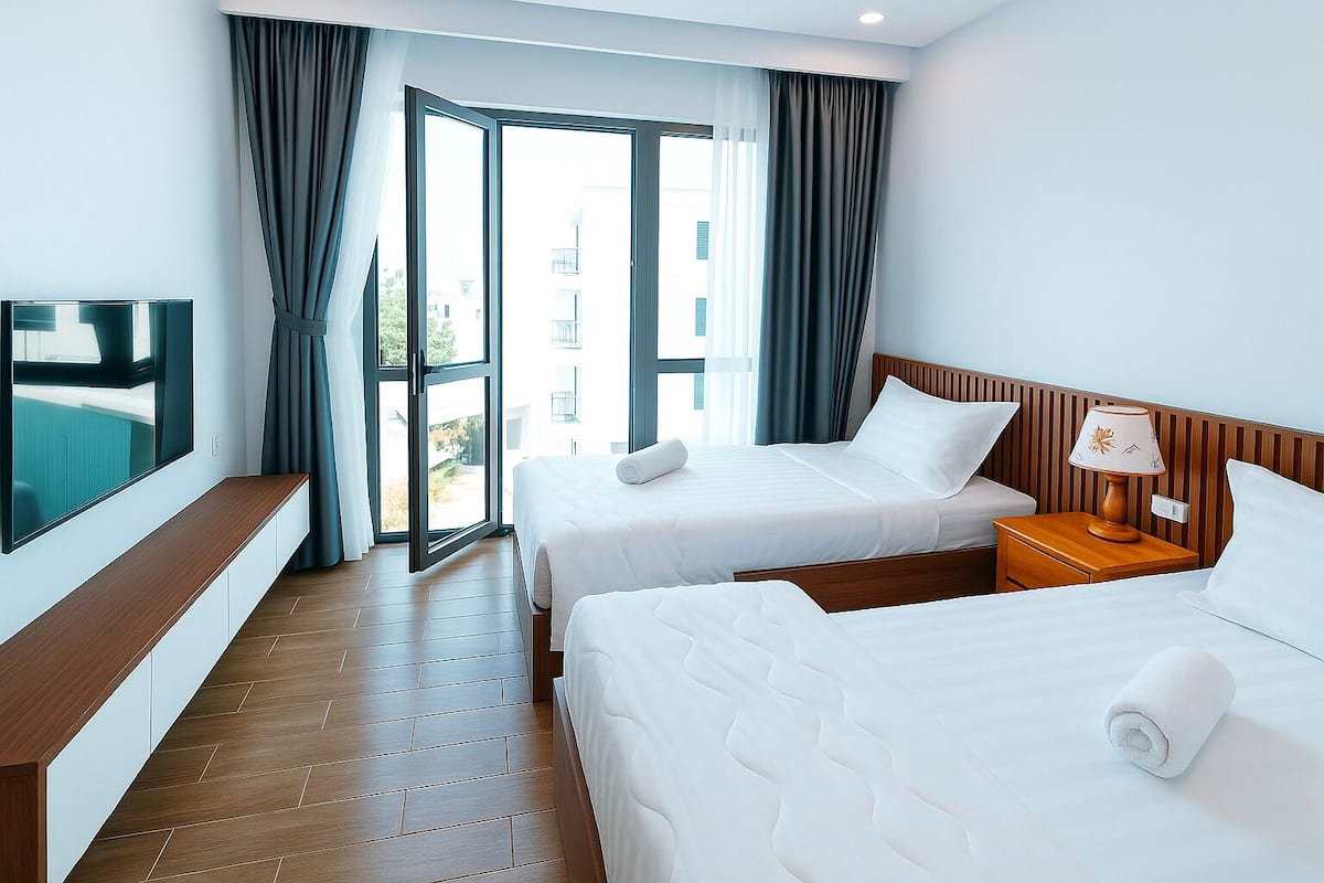 Deluxe-Doppel- oder -Zweibettzimmer, 1 Schlafzimmer, Nichtraucher, Gartenblick | Hochwertige Bettwaren, Daunenbettdecken, Pillowtop-Betten, Minibar