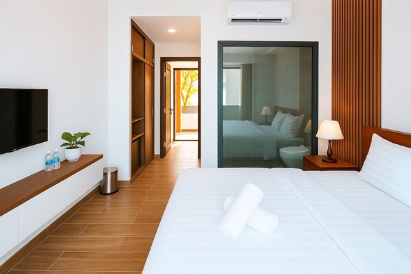 Deluxe Double Room, 1 Queen Bed, Non Smoking, Garden View | Premium bedding, down comforters, pillowtop beds, minibar