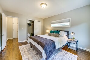 1 chambre, fer et planche à repasser, accès Internet, draps fournis