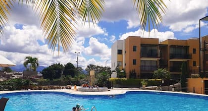 Modern apartment located in a resort style condo, pools, jacuzzi, soccer field,.